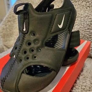 Nike Sunray Sandals